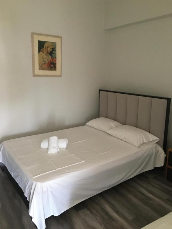 Postel nebo postele na pokoji v ubytování IRINI boutique rooms!!!