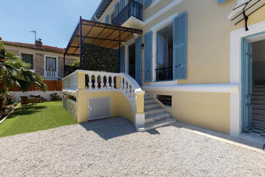 Villa Capriciosa - Five Stars Holiday House - Villa Con Vistas Al Jardín