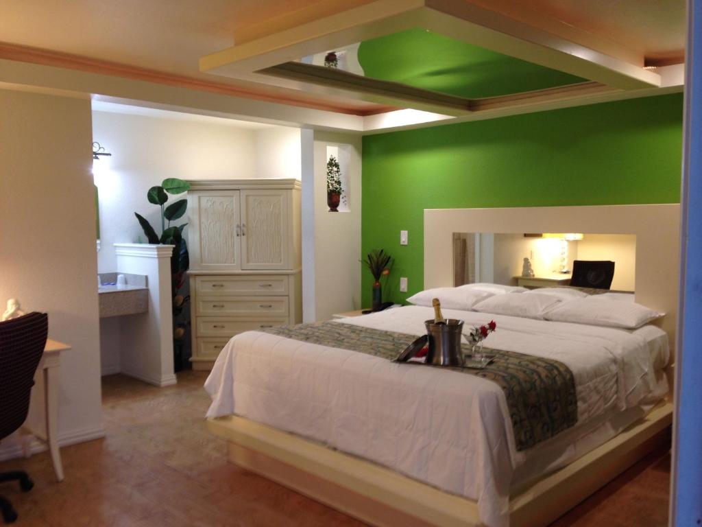 Romantic Inn & Suites - Suite Romantique