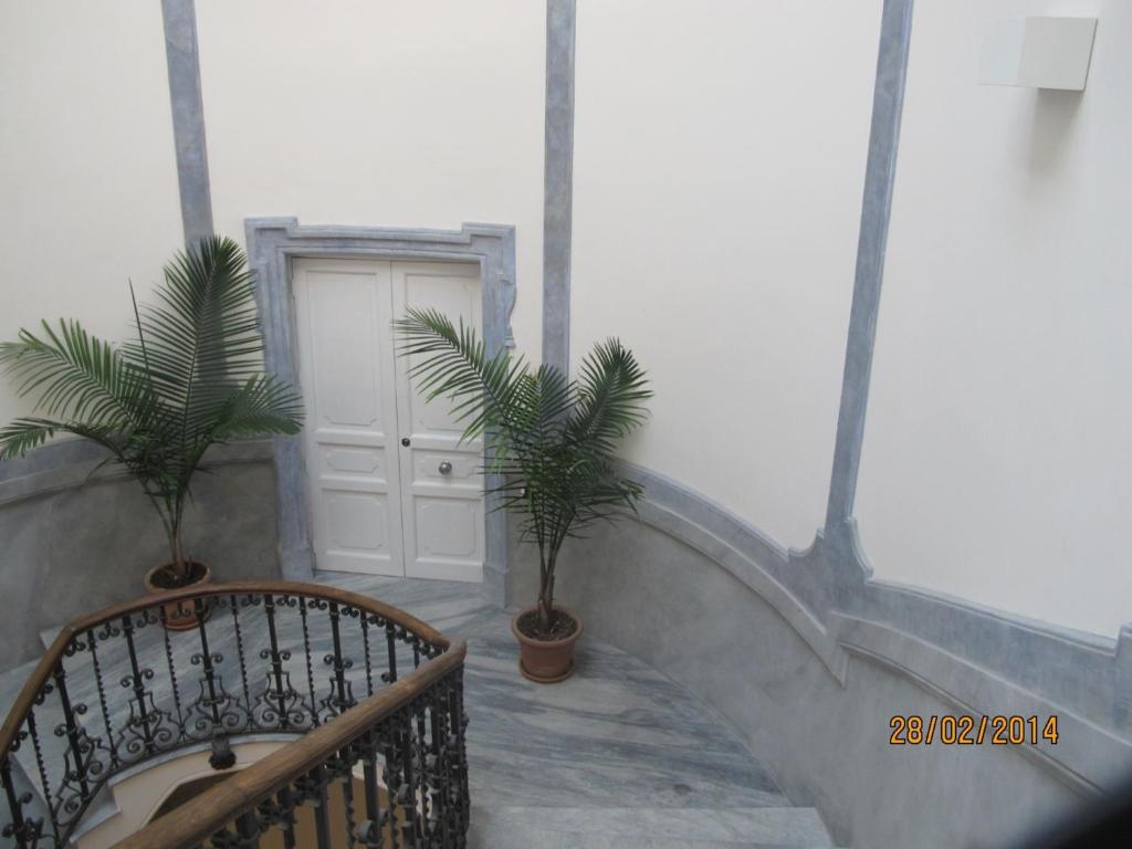 Prince Moncada - One-Bedroom Apartment