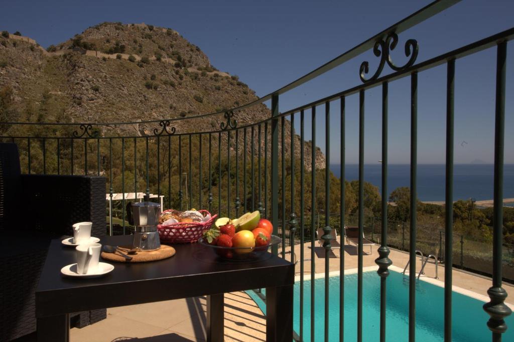 Villa Santa Barbara - 1