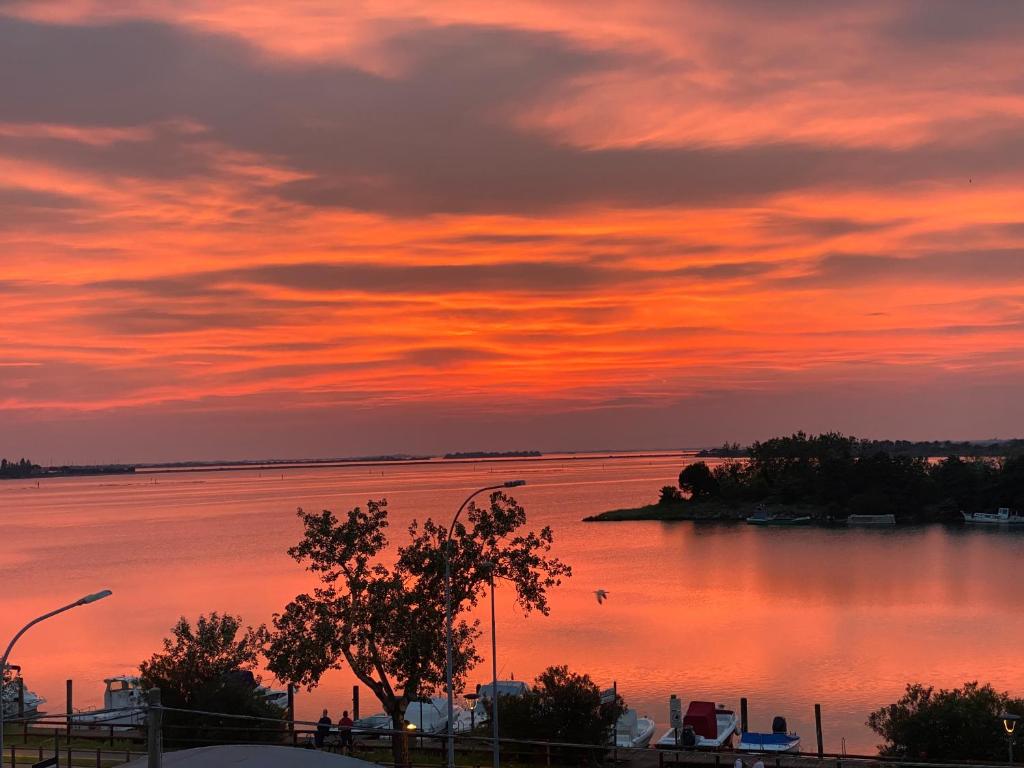 Ảnh trong thư viện ảnh của Grado Rouse city - Avanti Savoia ở Grado