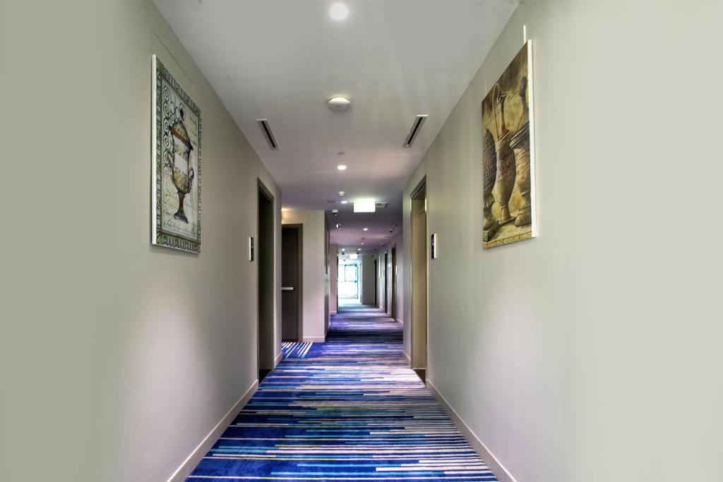 City Avenue Al Reqqa Hotel - Resim 29