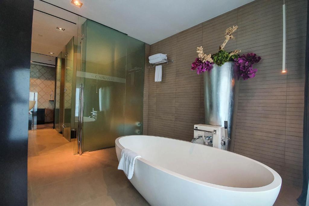 The Canvas Dubai - MGallery Hotel Collection - Resim 41