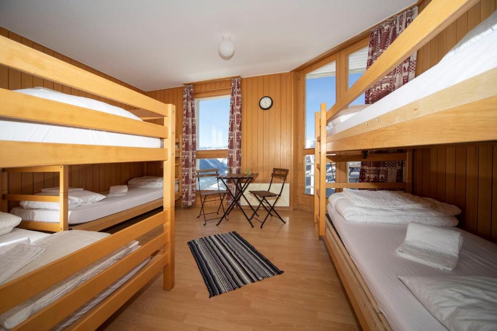 Postel nebo postele na pokoji v ubytování Tignousa logement de groupes et individuels