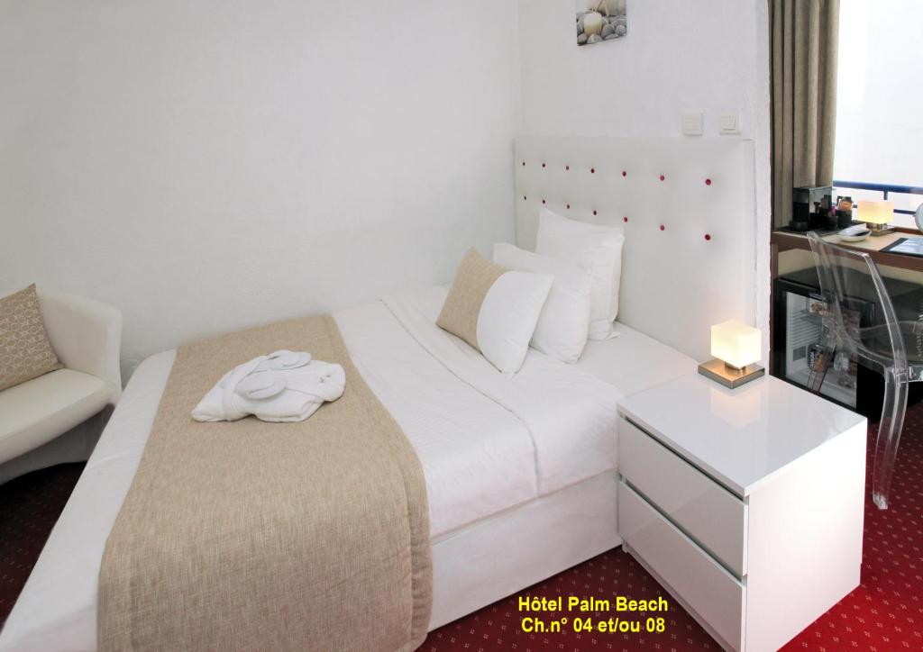 
Single Room with Balcony
