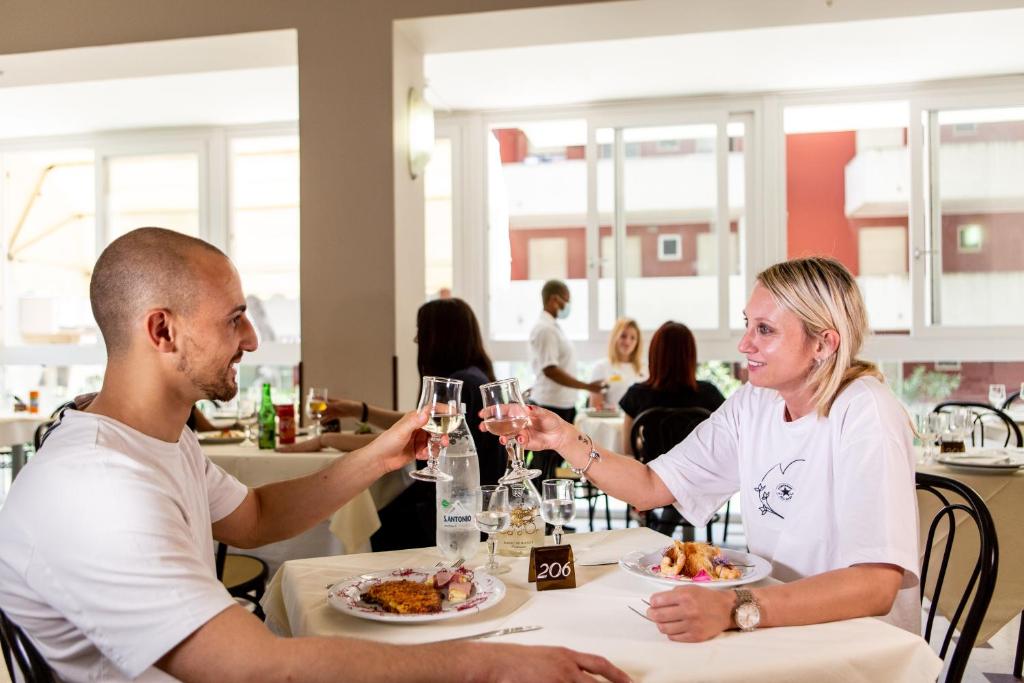 Hotel Christian Ideale Per Famiglie - Resim 21