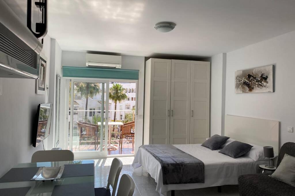 Ferienwohnung Beautiful studio near the beach - (Spanien ...