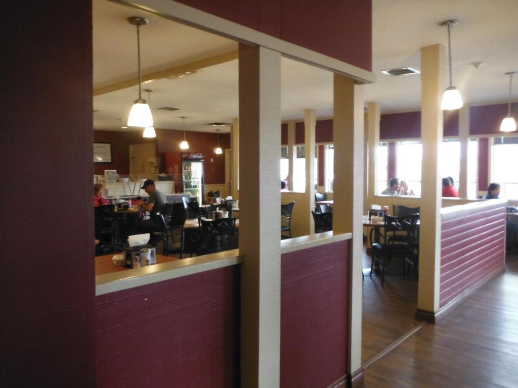 Restaurace v ubytování Tumbler Ridge Inn