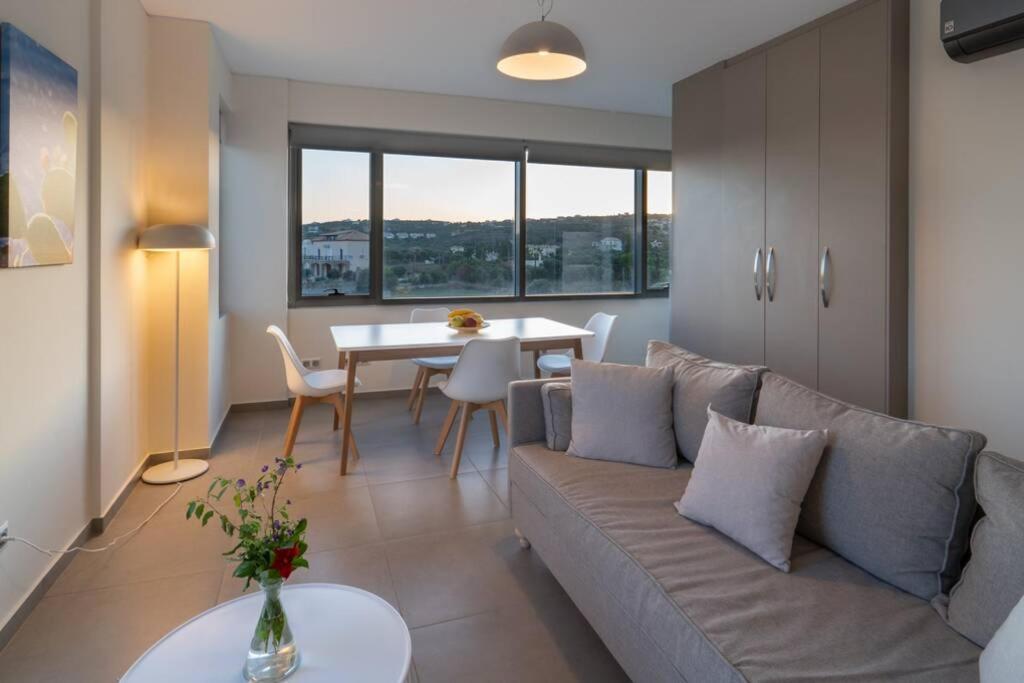 Posezení v ubytování Αnemi apartments