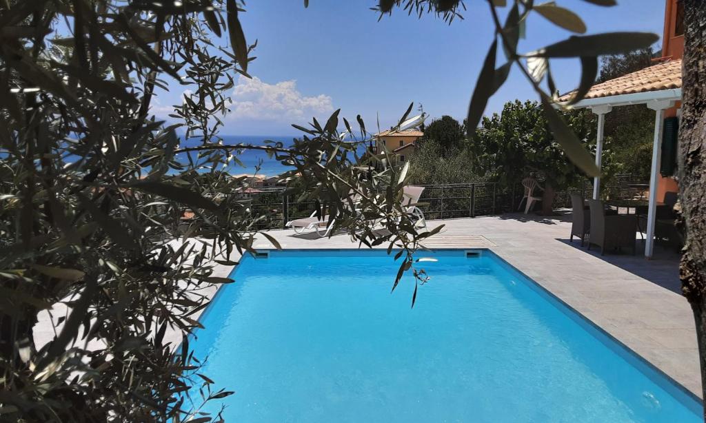 The swimming pool at or close to Villa Agrielia