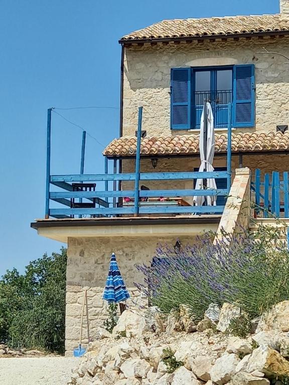 La casa dalle finestre blu, Abbateggio – Prezzi aggiornati per il 2023