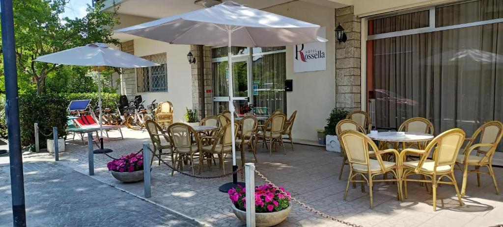 Restaurace v ubytování Hotel Rossella