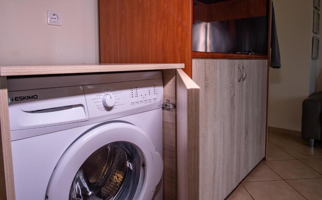 Lycurgus - The Spartan Home - 11