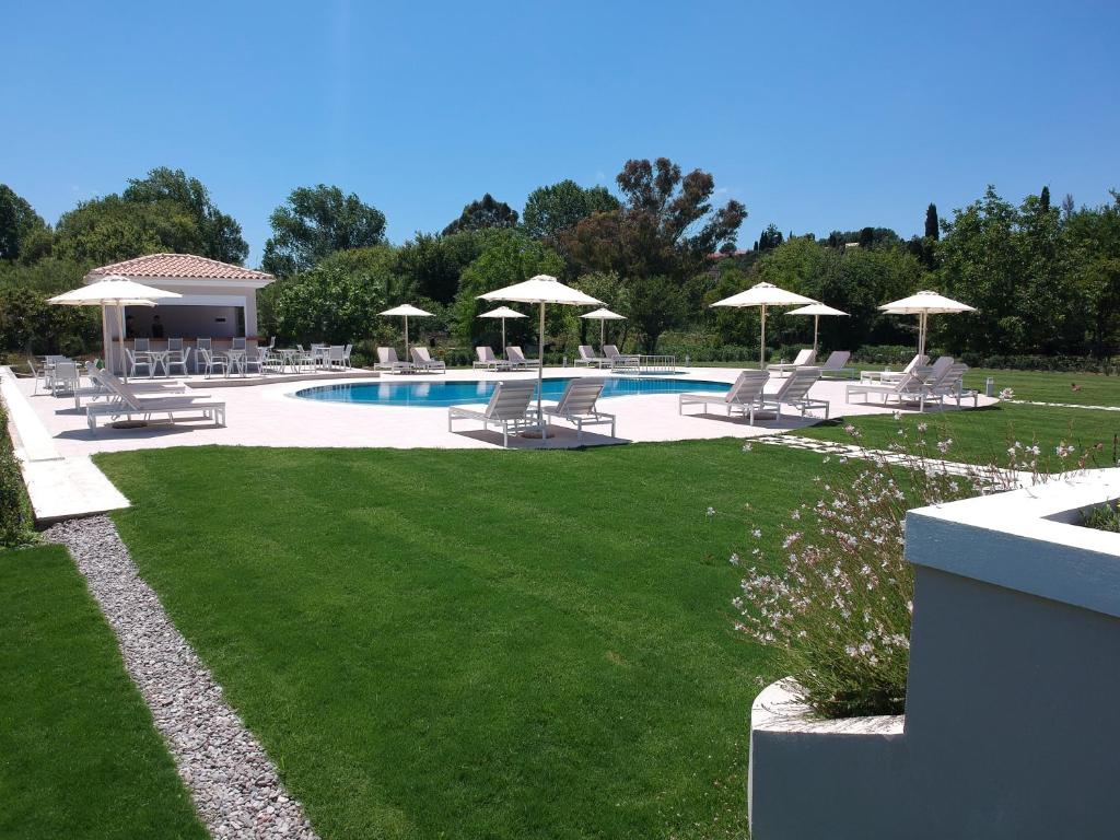 The swimming pool at or close to Santos Holidays