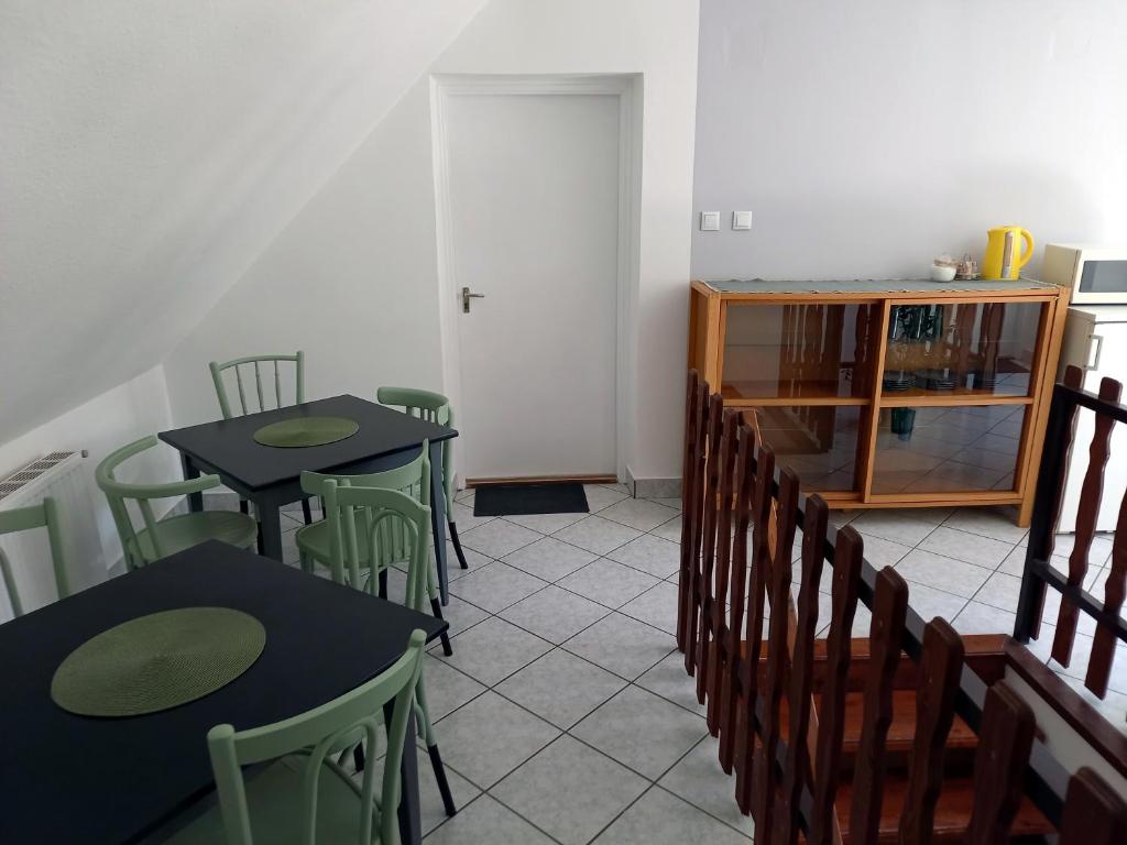 Posezení v ubytování Diókert Vendégház Sopron