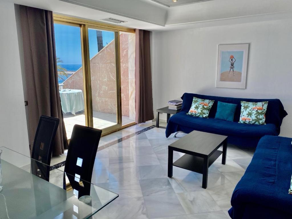 Posezení v ubytování Puerto Banus Beachfront .Gray d´Albion . Amazing location