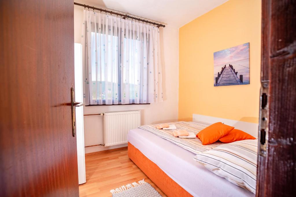 Apartments Fuma - Apartment With Garden View