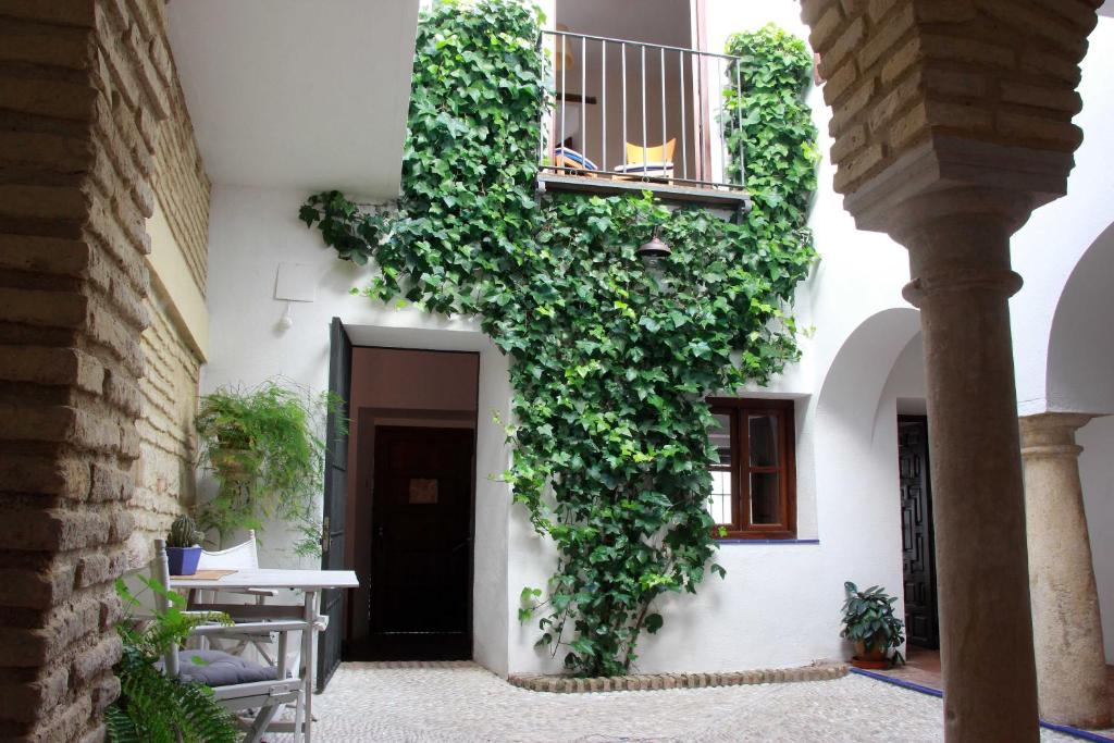 Apartamentos Los Patios de la Judería - Appartement Met Drie Slaapkamers