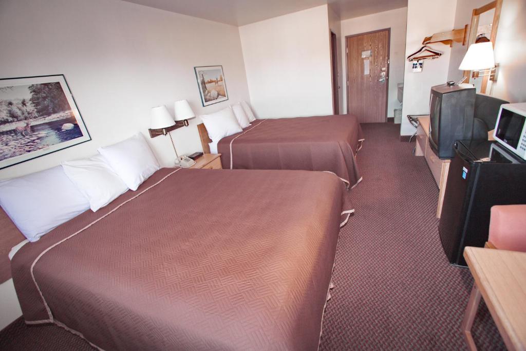 TV a/nebo společenská místnost v ubytování Travelodge by Wyndham Elko NV