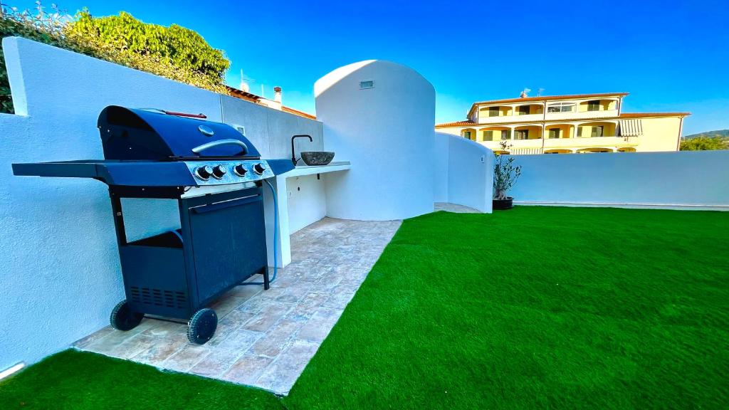 Residenze del Mare n6 a La Caletta - Apt con BBQ