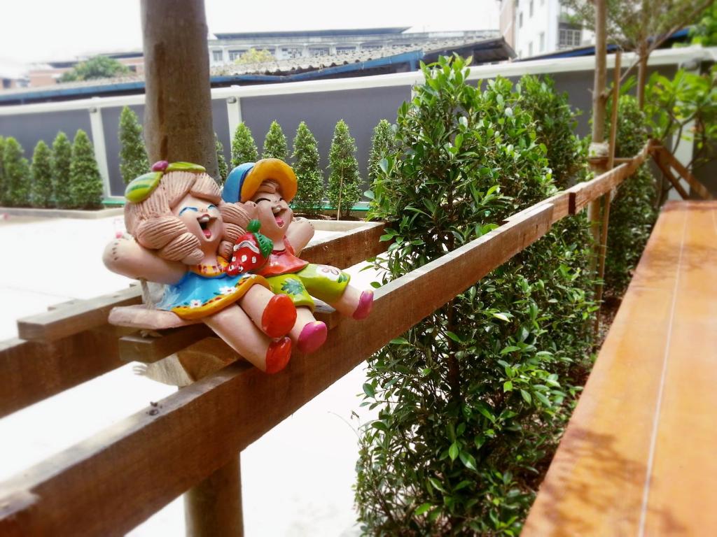 Wealth 30th - Resim 21