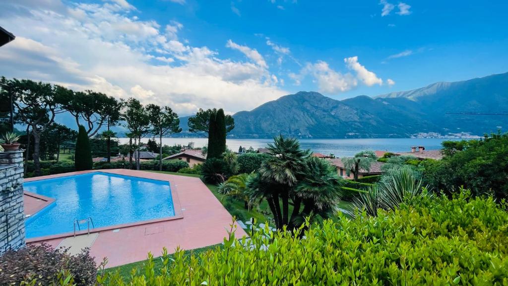 Vista lago, piscina e campo da tennis, Mezzegra – Prezzi aggiornati per il  2022