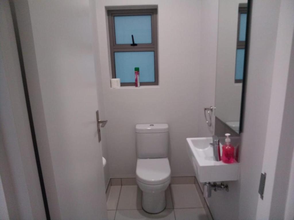THE MEDIAN RoseBank Johannesburg - Two-Bedroom Apartment