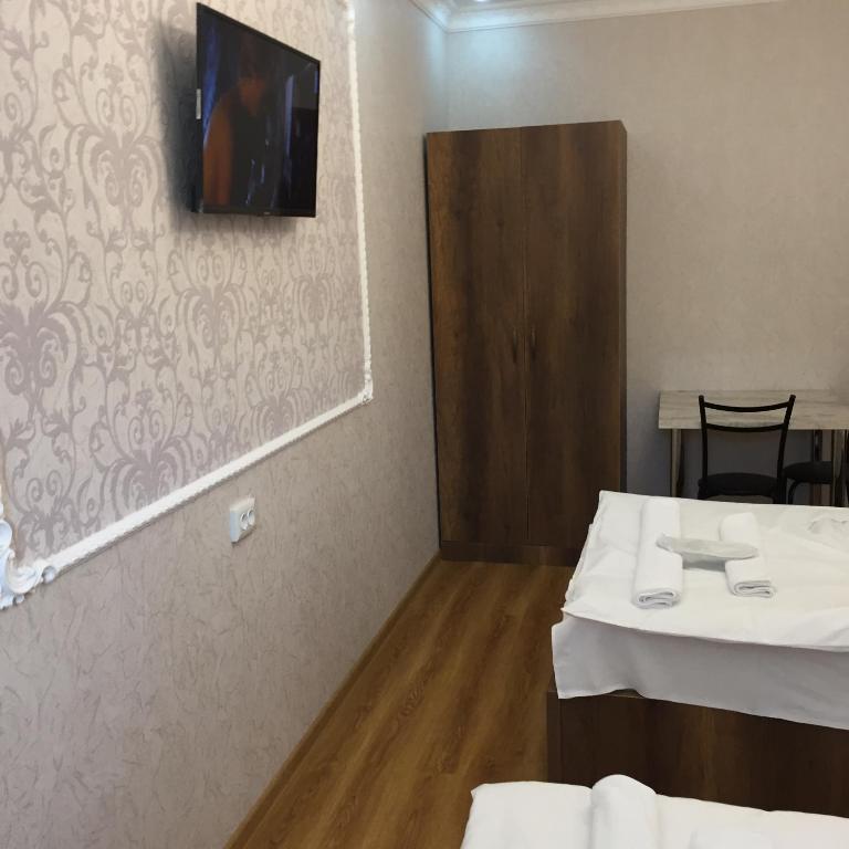TV a/nebo společenská místnost v ubytování HOTEL COMFORT