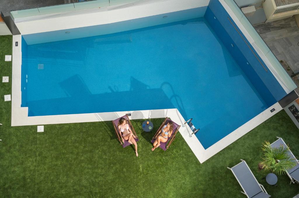 Bazén v ubytování Hyperion City Hotel & Spa nebo v jeho okolí