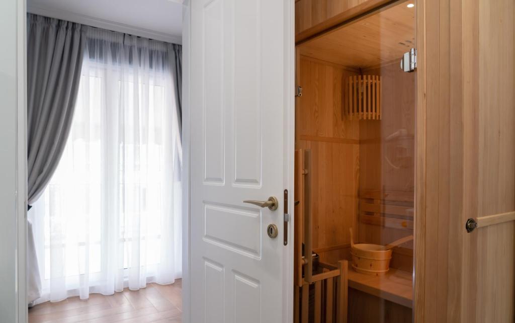 Kúpeľňa v ubytovaní Evripidou Suites