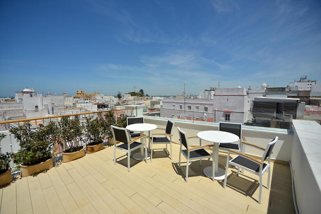 Balkón nebo terasa v ubytování Plaza Mina Suites - Adults Recommended by Luxury Suites Cadiz