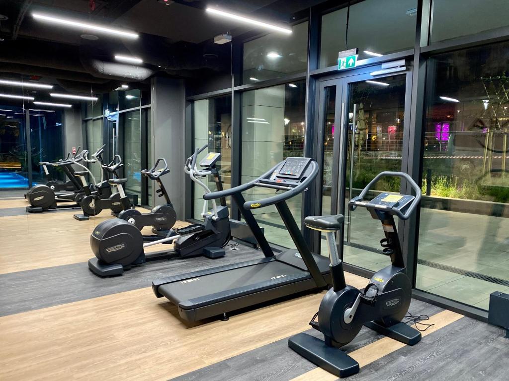 Posilňovňa alebo fitness centrum v ubytovaní EASY RENT Apartments - Diamond