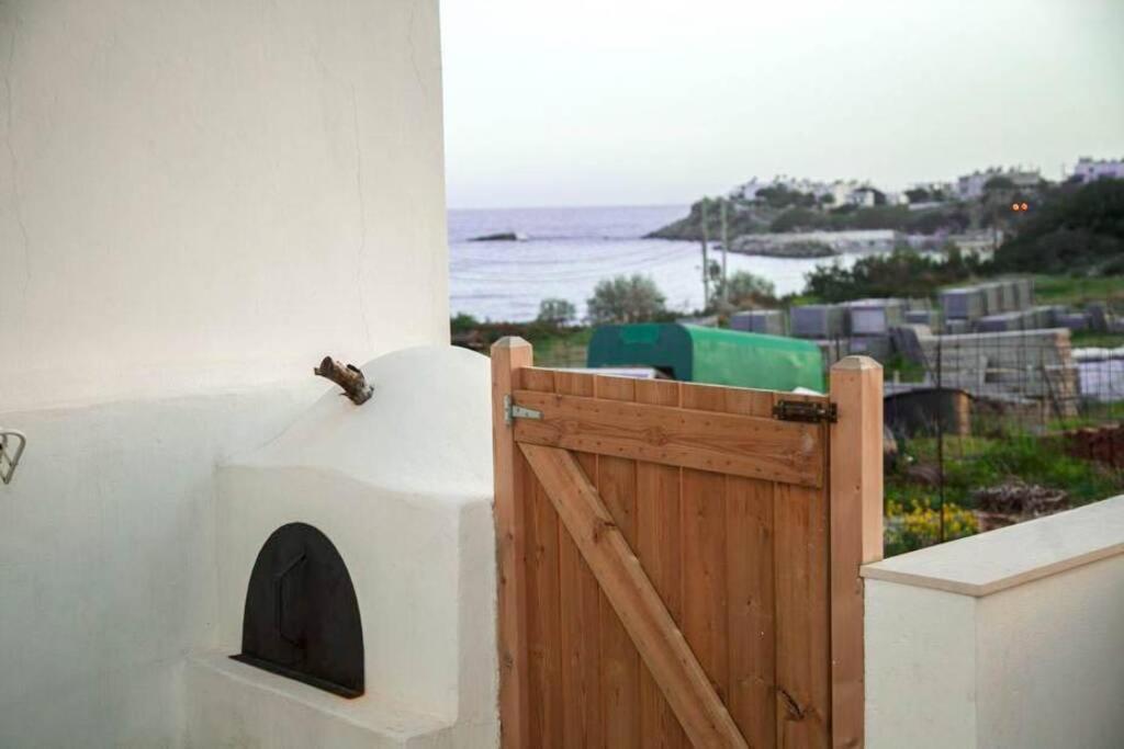 Fotografie z fotogalerie ubytování Seaside Family house with playground - El Zachos v destinaci Makrigialos
