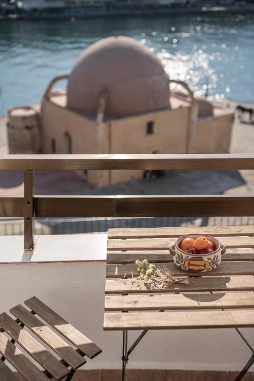 Amphitrite Hotel - 7