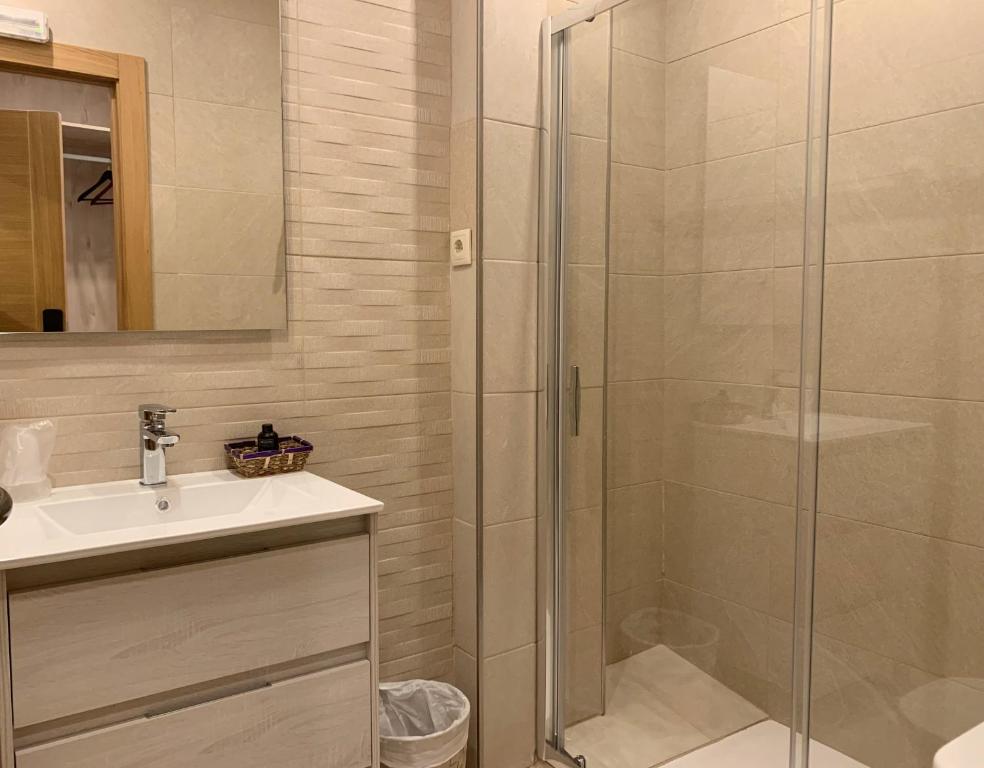 Koupelna v ubytování Hostal Poeta Machado