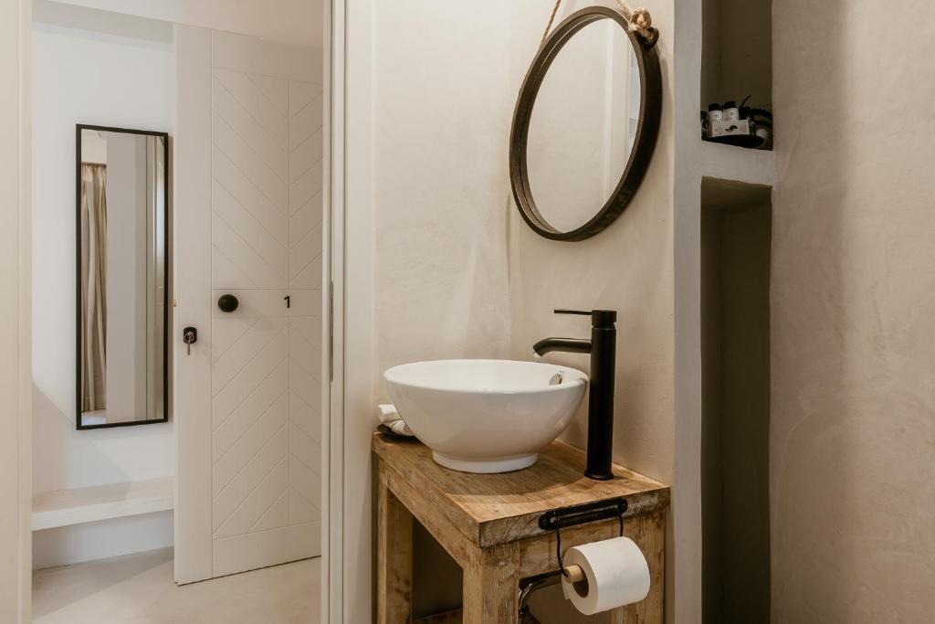 Koupelna v ubytování BOĒM Boutique Hotel Lefkada