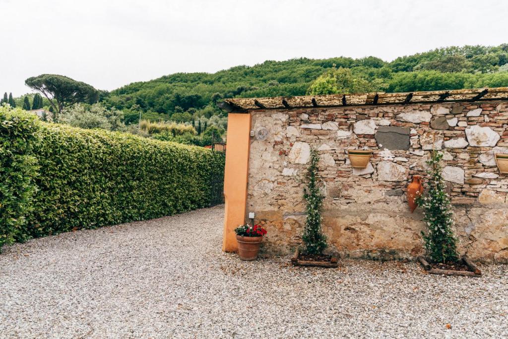 Vonkajšia záhrada v ubytovaní Tenuta San Giovanni Lucca - Borgo del Locumone
