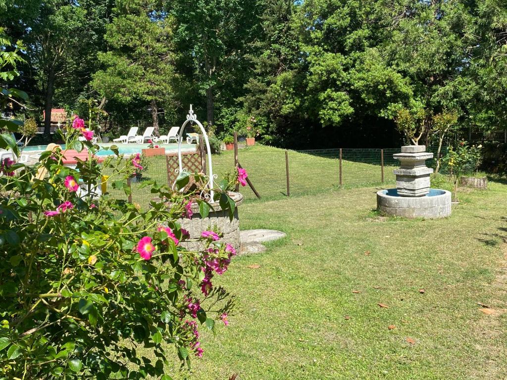 Vonkajšia záhrada v ubytovaní Hotel Parco Erosa
