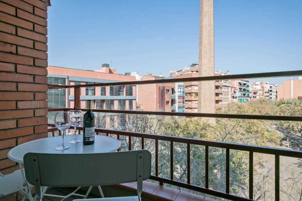 Habitat Apartments Plaza España Urban - Apartment With Balcony