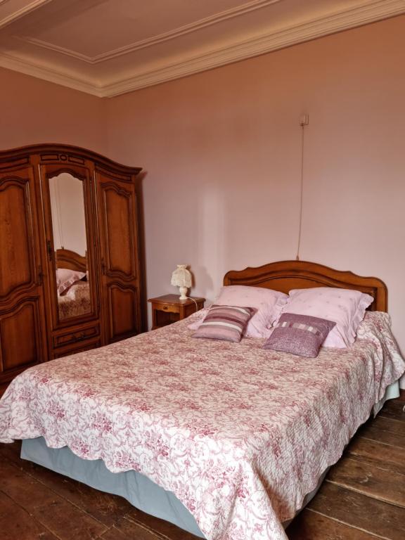Chambre d'hôte Daugé - Habitación Cuádruple Con Baño Privado