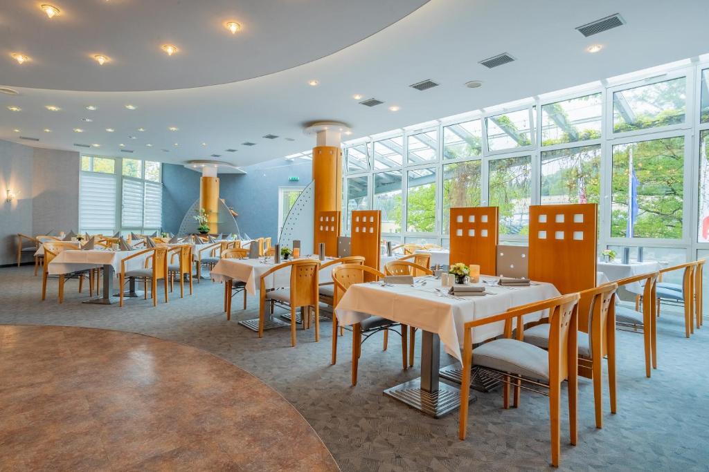 Εστιατόριο ή άλλο μέρος για φαγητό στο ACHAT Hotel Suhl