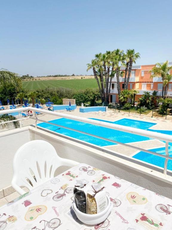 Bazén v ubytování Tramonti Residence nebo v jeho okolí