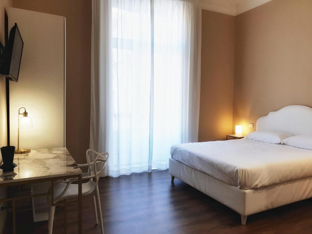 Palazzo La Piana Rooms - 4