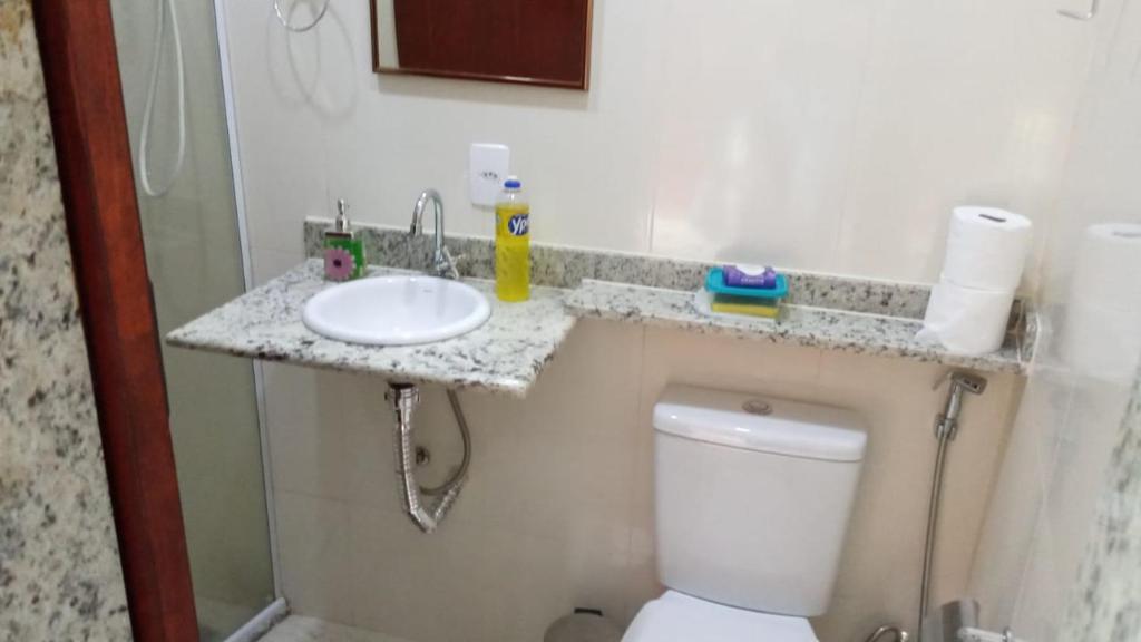 Koupelna v ubytování GARATUCAIA - Suites Casa de Madeira