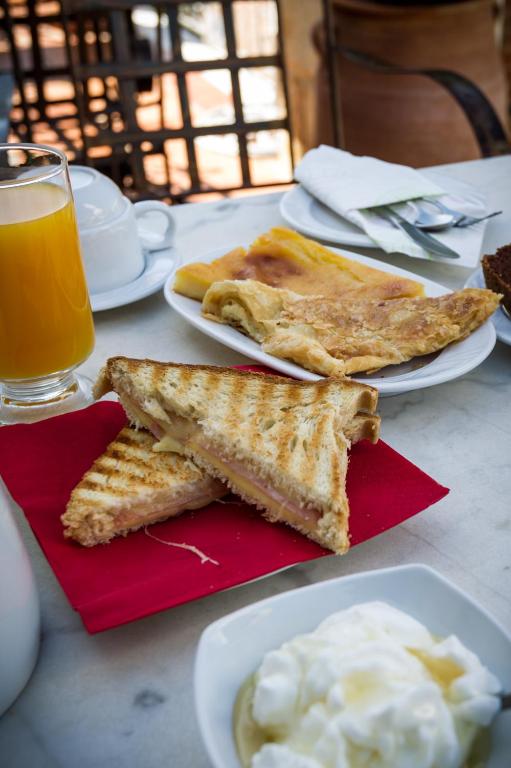 Acronafplia Pension A - 10