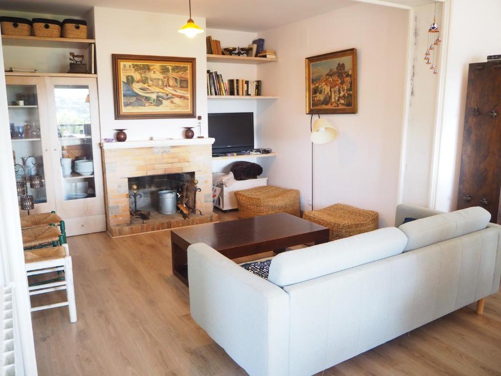 Posedenie v ubytovaní Casa amb piscina i jardí a Palamós per 6 persones