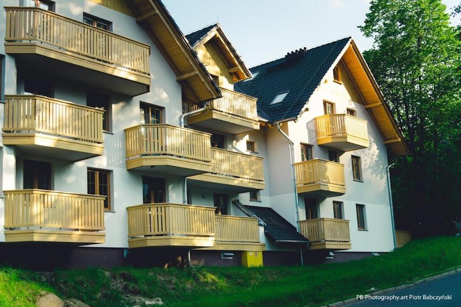 Budova, v ktorej sa apartmán nachádza