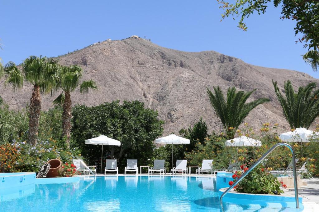 Üldine mäevaade või majutusasutusest SPIROS & HIROKO Hotel - ADULTS ONLY pildistatud vaade