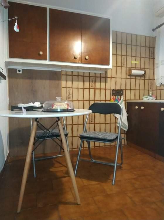 Violet Bedroom and Apartment - 10